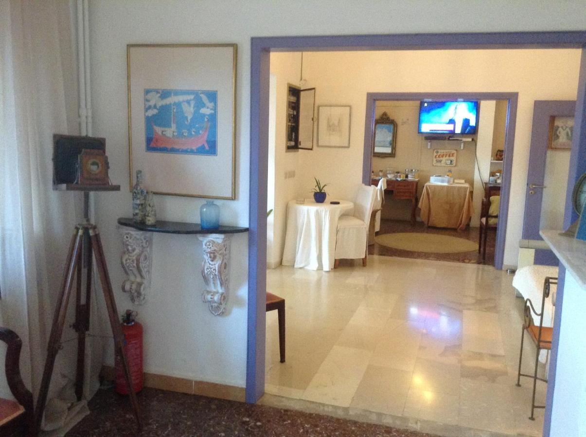 Akrotiri Hotel La Canée Extérieur photo