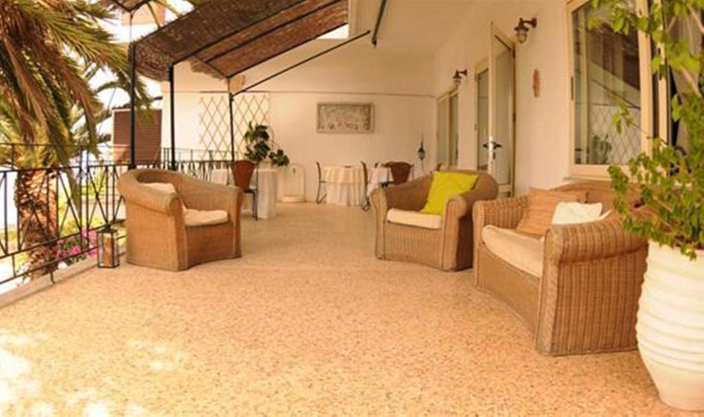 Akrotiri Hotel La Canée Extérieur photo